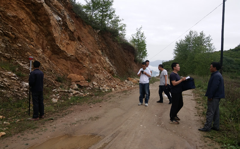 市龍江城鄉發展集團公司持續開展精準扶貧幫扶工作